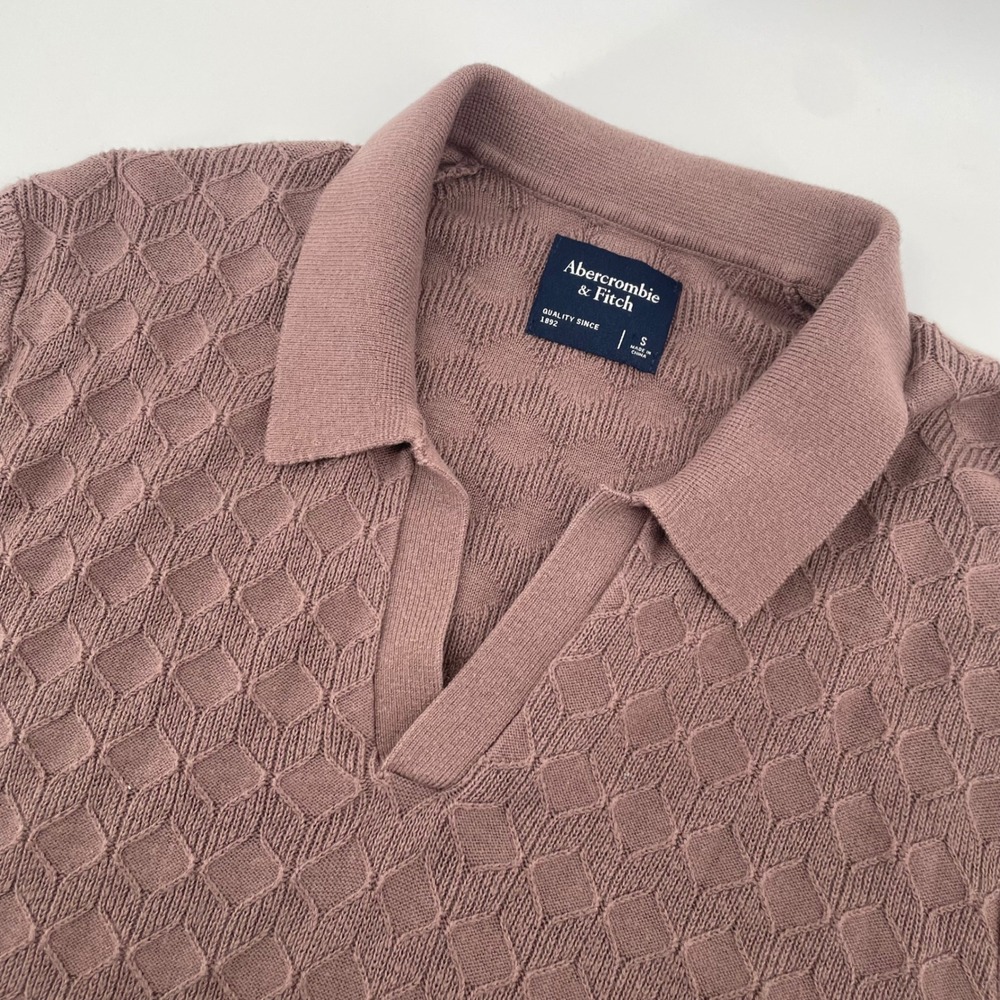 Abercrombie & Fitch Knit Polo Mens Small Mauve Diamond Textured V-Neck NWT